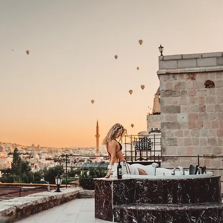 Cappadocia Secret Hill Cave * 格雷梅