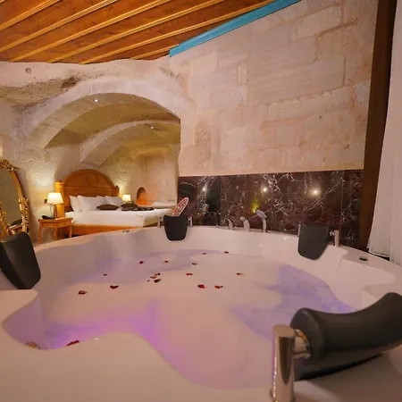 Cappadocia Secret Hill Cave Гьореме